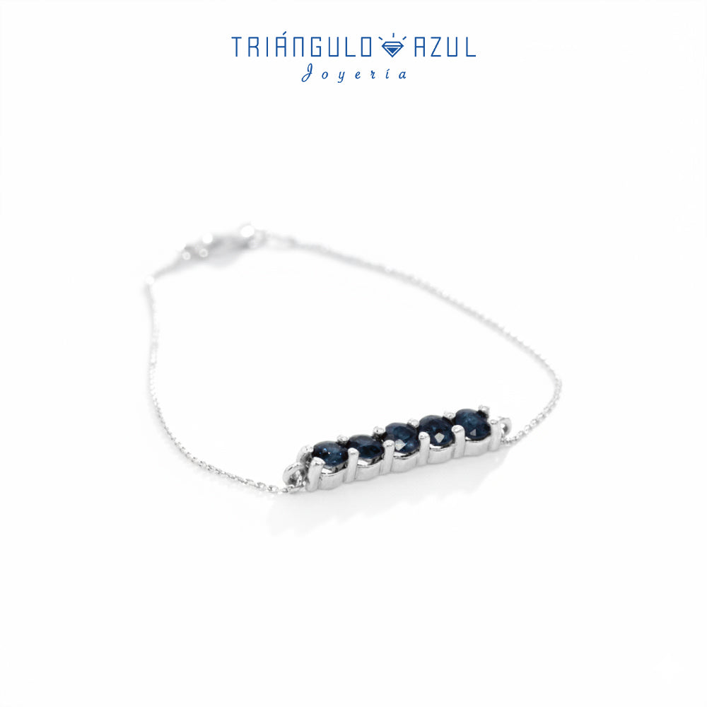 Pulsera de 18 cm con Zafiros con 0.58 CTS Total en Oro Blanco de 14K