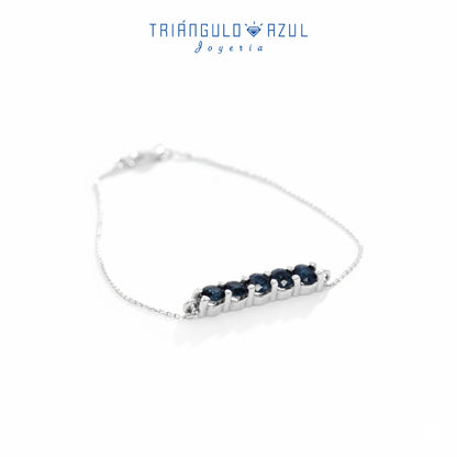 Pulsera de 18 cm con Zafiros con 0.58 CTS Total en Oro Blanco de 14K
