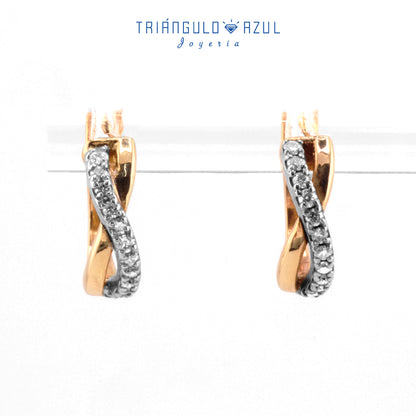 Aretes Cruzados de Diamantes con 0.23 CTS Total en Oro Amarillo y Blanco de 14K