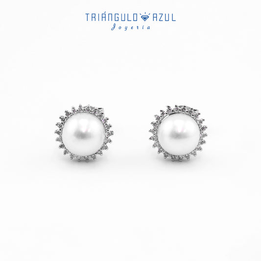Aretes de Perla con 2 CTS Total y Diamantes con 0.44 CTS Total en Oro Blanco de 18K