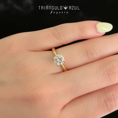 Anillo de Compromiso con Diamante 0.87 CTS en Oro Amarillo y Blanco de 14K