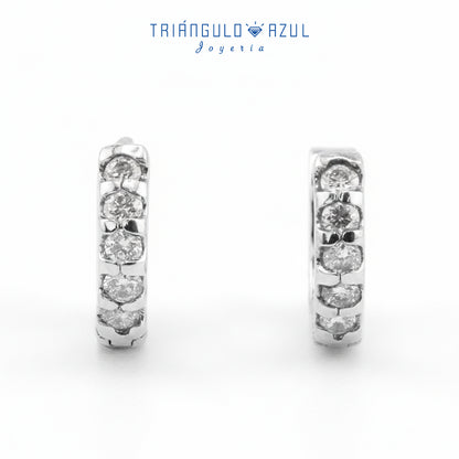 Arracaditas Fer de Diamantes con 0.25 CTS Total en Oro Blanco de 14K
