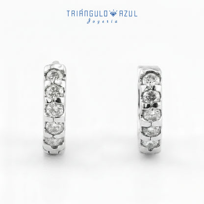 Arracaditas Fer de Diamantes con 0.25 CTS Total en Oro Blanco de 14K