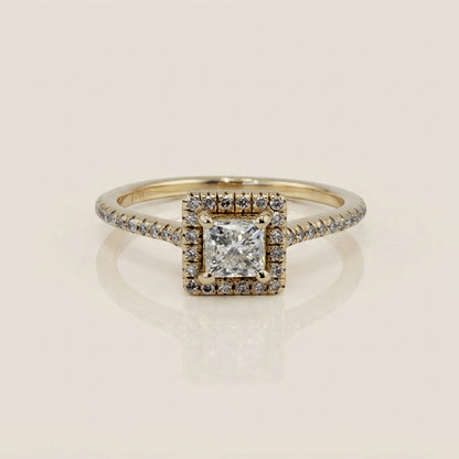 Anillo de Compromiso con Laterales en Oro Amarillo de 14K