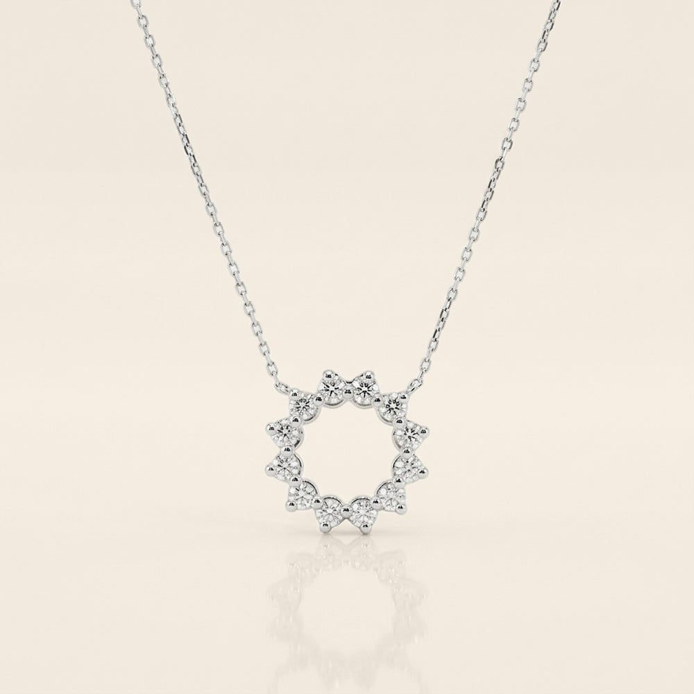 Dije Aureola con Diamantes en Oro Blanco de 14K