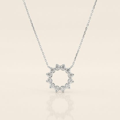 Dije Aureola con Diamantes en Oro Blanco de 14K
