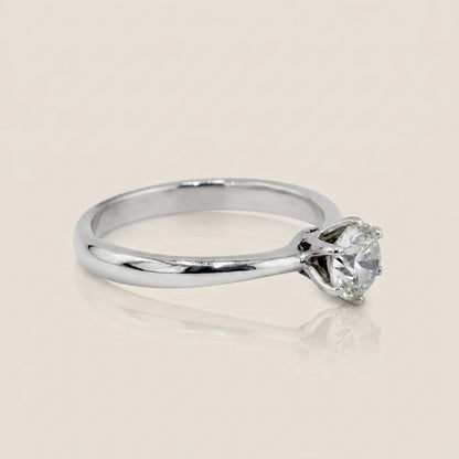 Anillo de Compromiso Solitario en Oro Blanco de 14K