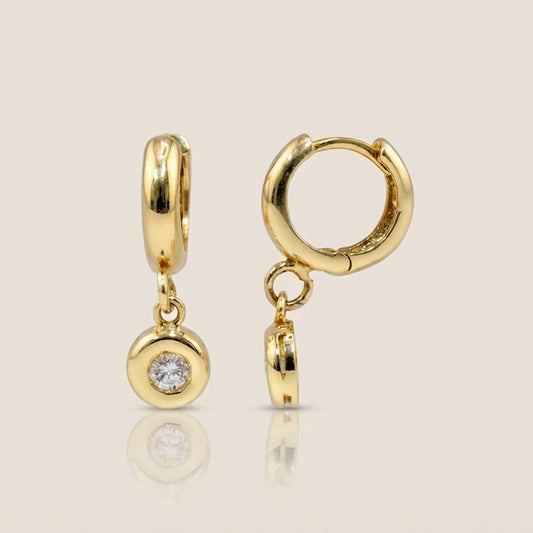 Aretes Colgantes con Diamantes en Oro Amarillo de 14K