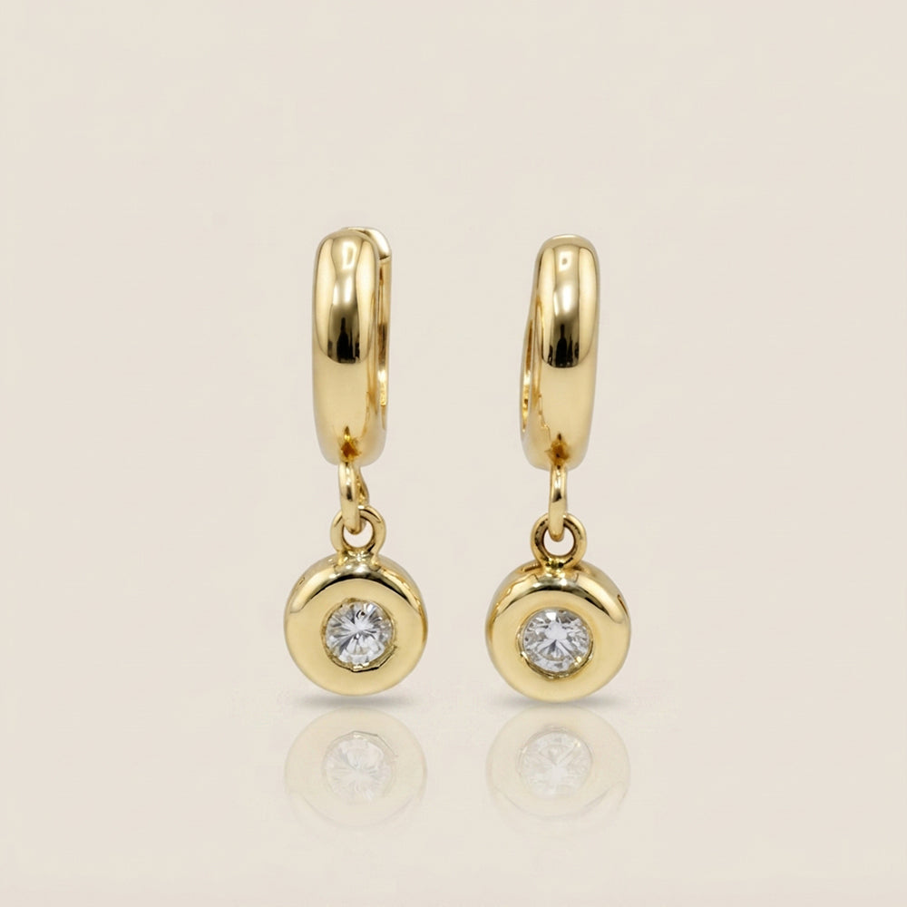 Aretes Colgantes con Diamantes en Oro Amarillo de 14K