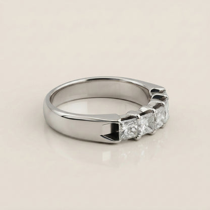 Churumbela con Diamantes en Oro Blanco de 14K