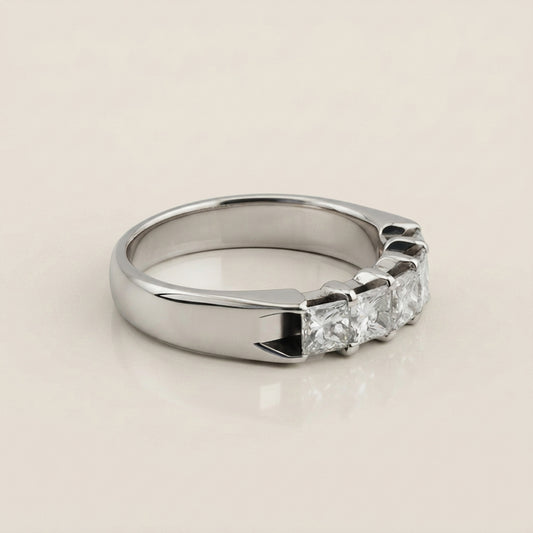Churumbela con Diamantes en Oro Blanco de 14K