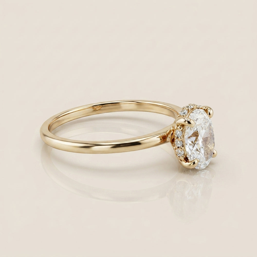 Anillo de Compromiso con Laterales en Oro Amarillo de 14K (GIA)