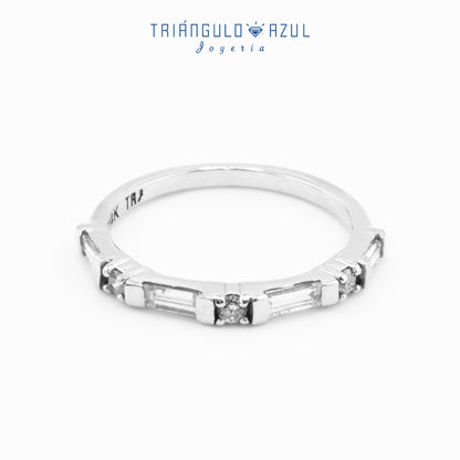 Churumbela Baguette 0.39 CTS Total + Diamantes 0.10 CTS Total en Oro Blanco de 14K