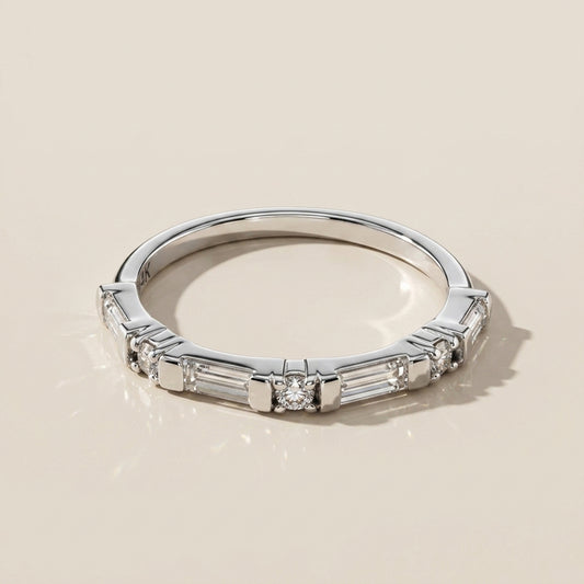 Churumbela con Diamantes en Oro Blanco de 14K