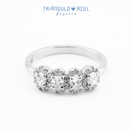 Churumbela Halo Oval de Diamantes con 0.78 CTS Total en Oro Blanco de 14K