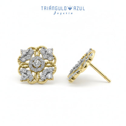 Aretes Estilo Flor con Diamantes con 0.68 CTS Total en Oro Amarillo de 14K
