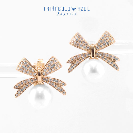 Aretes Moño Perlas con 2.07 CTS y Diamantes de 0.54 CTS Total en Oro Amarillo de 14K