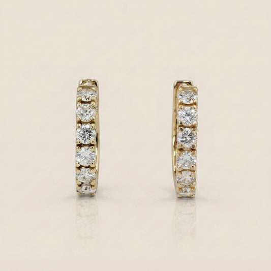 Arracadas Olivia con Diamantes en Oro Amarillo de 14K