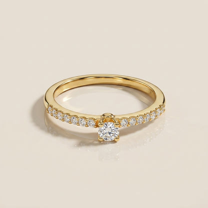 Anillo de Compromiso con Laterales en Oro Amarillo de 14K