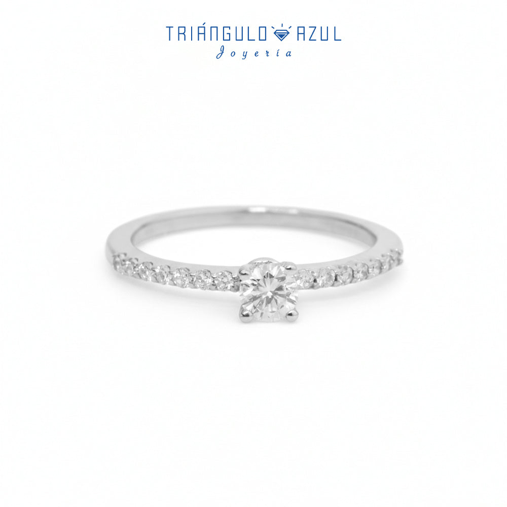 Anillo Compromiso Solitario con 0.22 CTS Total y Laterales con 0.16 CTS Total en Oro Blanco de 14K