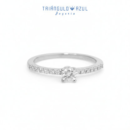 Anillo Compromiso Solitario con 0.22 CTS Total y Laterales con 0.16 CTS Total en Oro Blanco de 14K