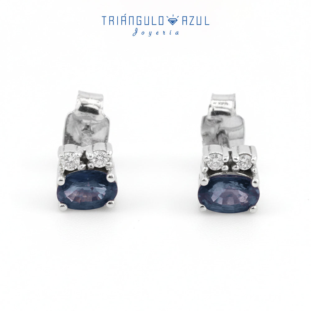 Aretes Camila de Zafiro con 0.65 CTS Total y Diamantes con 0.04 CTS Total en Oro Blanco de 14K