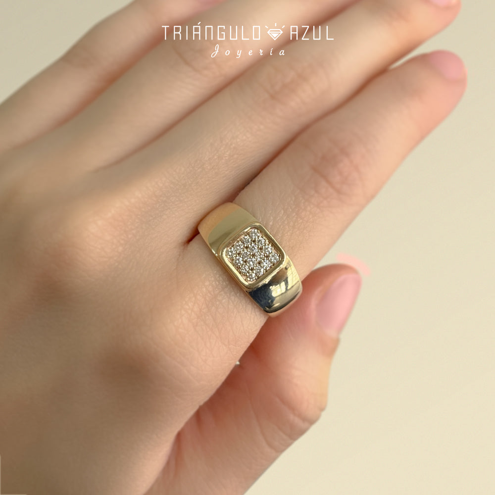 Anillo de Diamantes con 0.24 CTS Total en Oro Amarillo de 14K