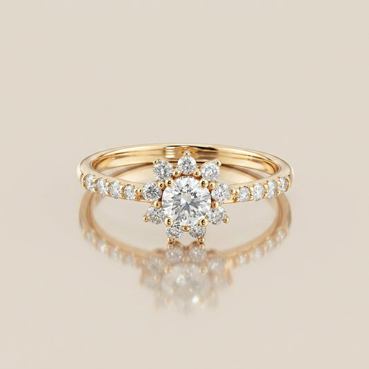 Anillo Estrella de Diamantes en Oro Amarillo de 14K