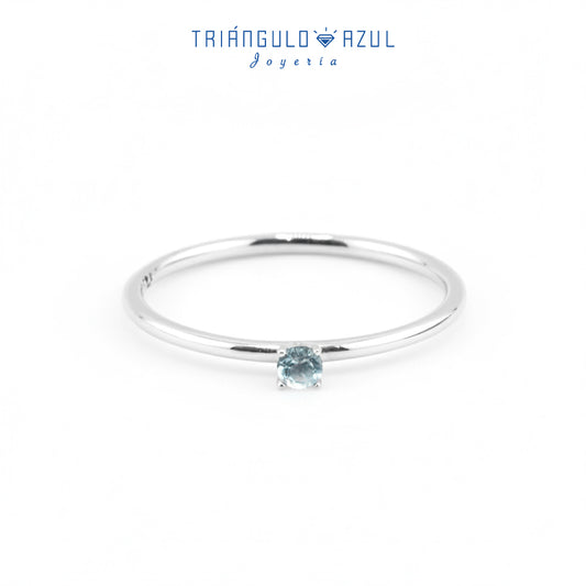 Anillo Solitario de Aquamarina con 0.10 CTS Total en Oro Blanco de 14K