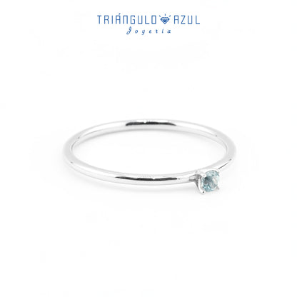 Anillo Solitario de Aquamarina con 0.10 CTS Total en Oro Blanco de 14K