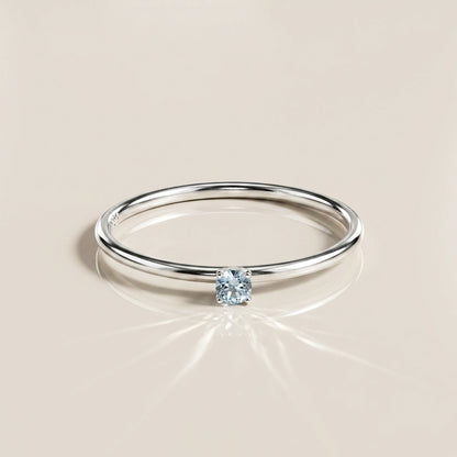 Anillo Solitario de Aquamarina en Oro Blanco de 14K