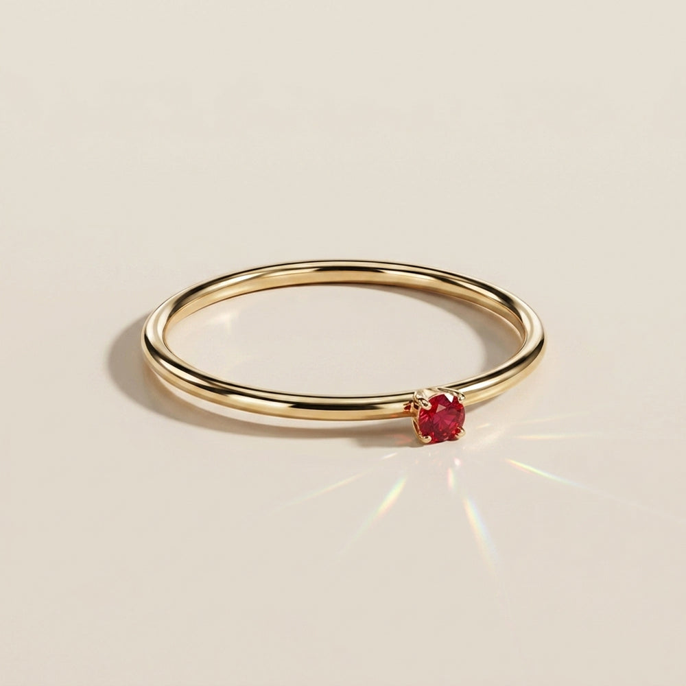Anillo Solitario de Rubí en Oro Amarillo de 14K