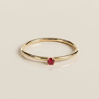 Anillo Solitario de Rubí en Oro Amarillo de 14K