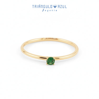 Anillo Solitario de Esmeralda con 0.10 CTS Total en Oro Amarillo de 14K