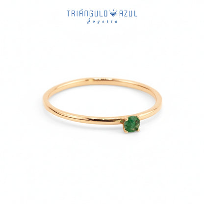 Anillo Solitario de Esmeralda con 0.10 CTS Total en Oro Amarillo de 14K