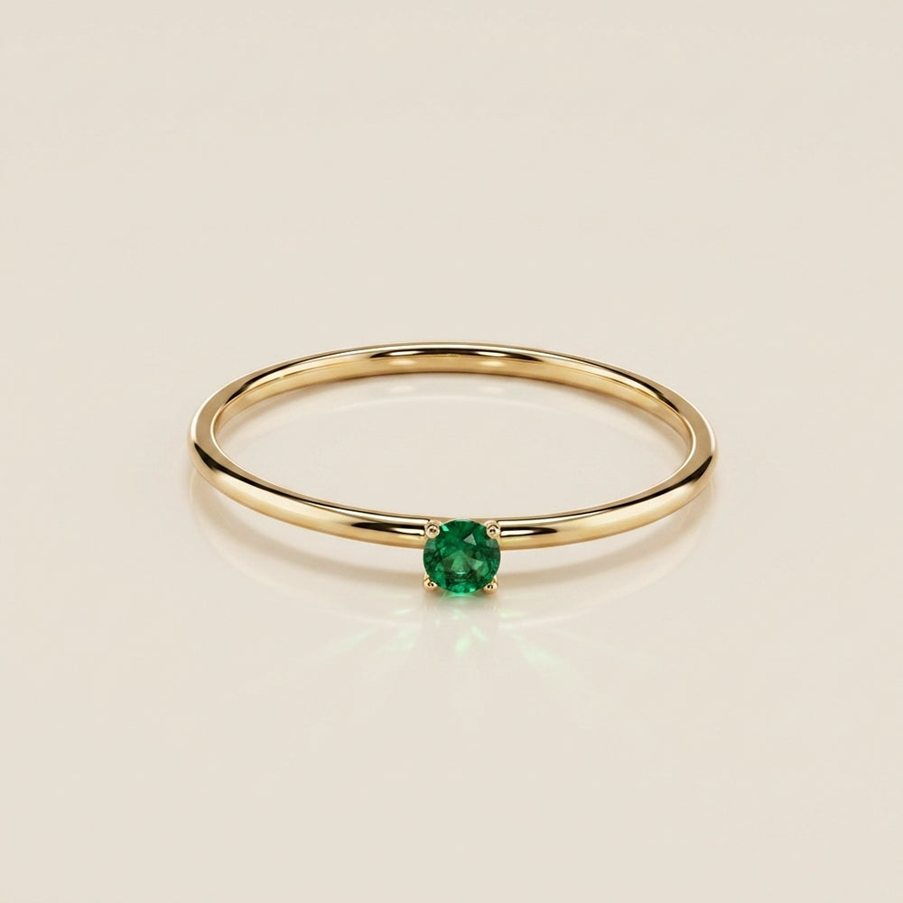 Anillo Solitario de Esmeralda en Oro Amarillo de 14K