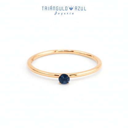 Anillo Solitario de Zafiro con 0.12 CTS Total en Oro Amarillo de 14K