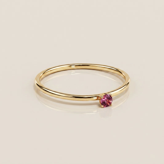 Anillo Solitario de Zafiro Rosa con 0.12 CTS Total en Oro Amarillo de 14K