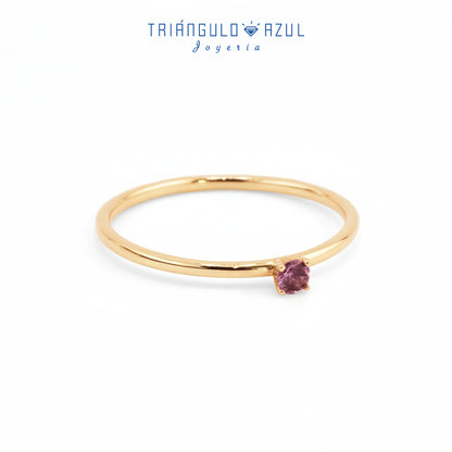 Anillo Solitario de Zafiro Rosa con 0.12 CTS Total en Oro Amarillo de 14K