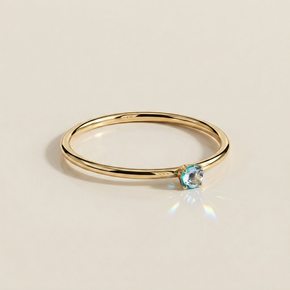 Anillo Solitario de Aquamarina en Oro Amarillo de 14K