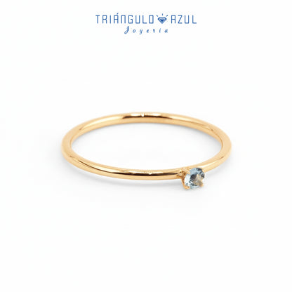 Anillo Solitario de Aquamarina con 0.10 CTS Total en Oro Amarillo de 14K