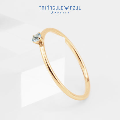 Anillo Solitario de Aquamarina con 0.10 CTS Total en Oro Amarillo de 14K