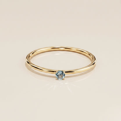 Anillo Solitario de Aquamarina en Oro Amarillo de 14K
