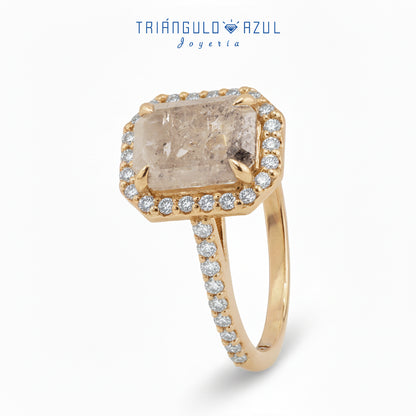 Anillo de Diamante con 2.14 CTS Total y Diamantes Laterales con 0.40 CTS Total en Oro Amarillo de 14K