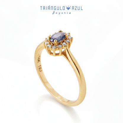 Anillo Lady D con Zafiro de 0.29 CTS Total y Diamantes con 0.13 CTS Total en Oro Amarillo de 14K