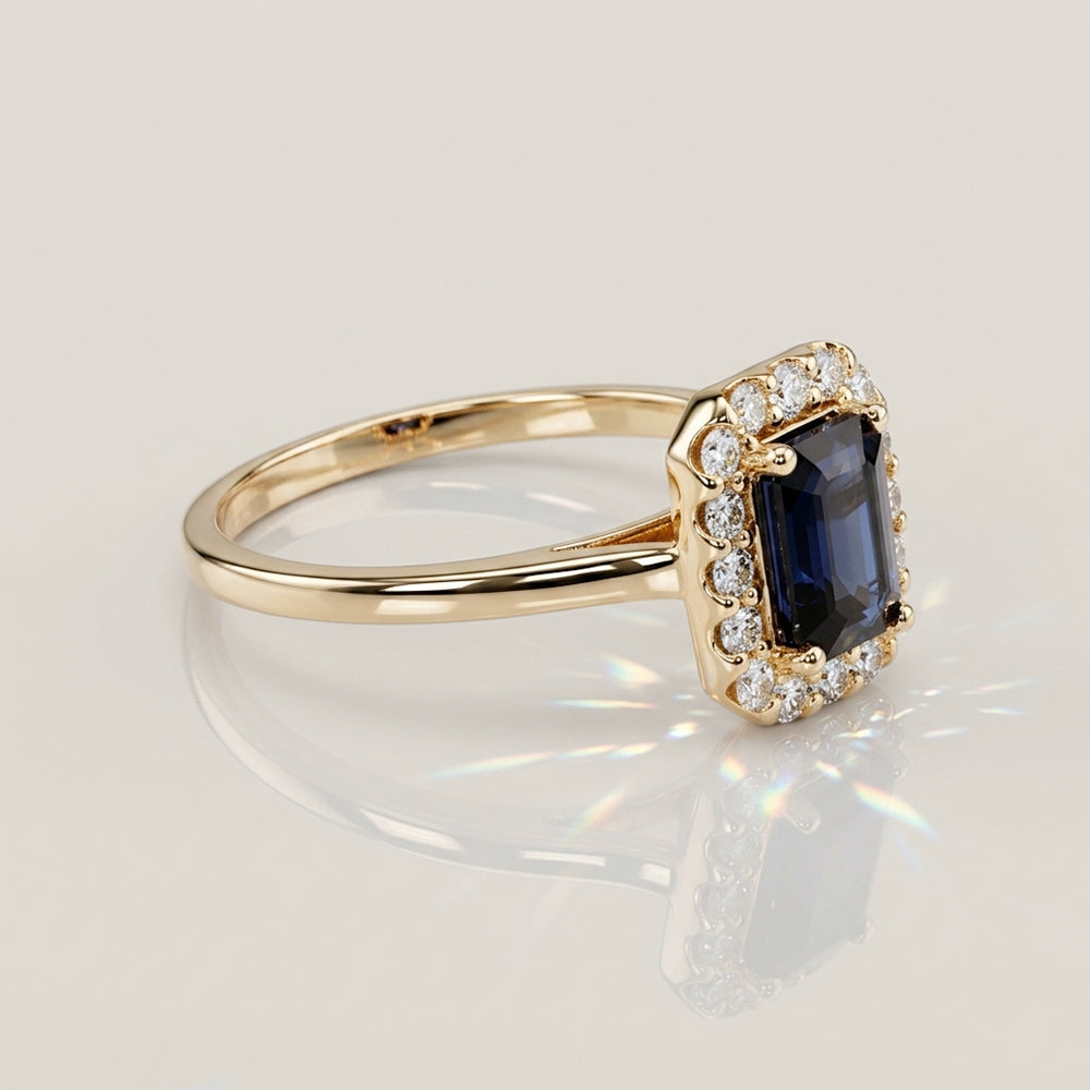 Anillo Andy con Zafiro y Diamantes en Oro Amarillo de 14K