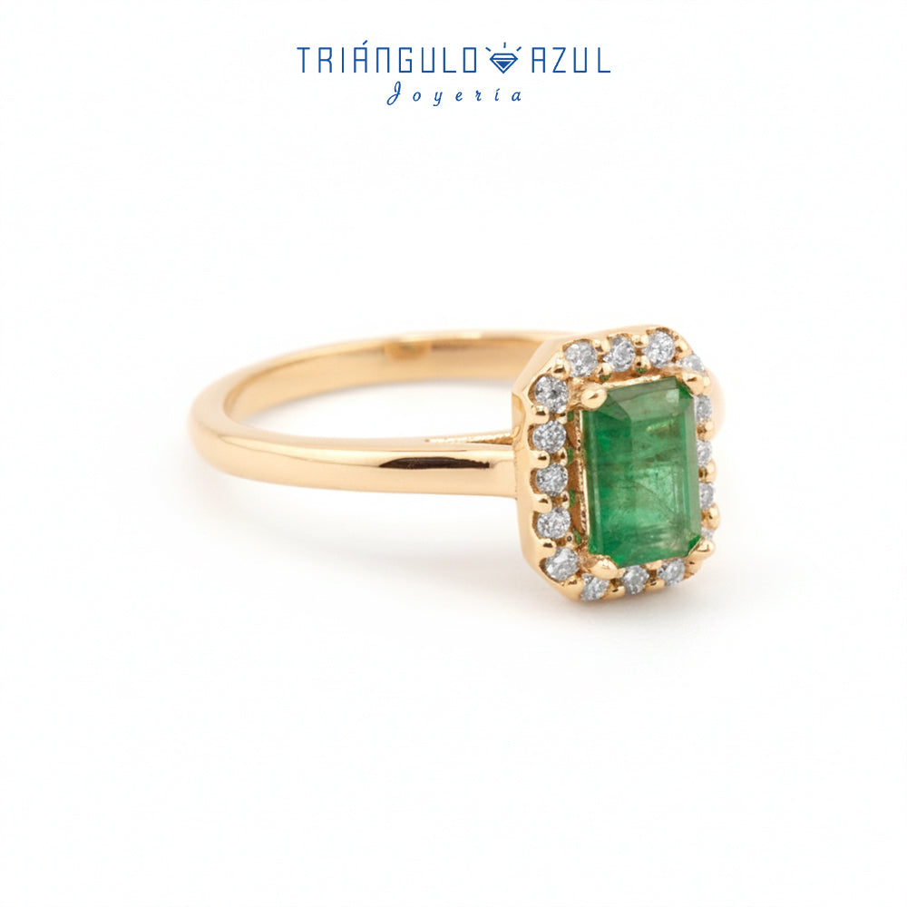 Anillo Andy con Esmeralda de 0.55 CTS Total y Diamantes con 0.19 CTS Total en Oro Amarillo de 14K