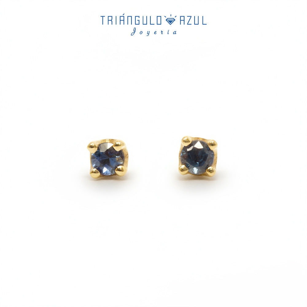 Broqueles de Bebé con Zafiros con 0.16 CTS Total en Oro Amarillo de 14K