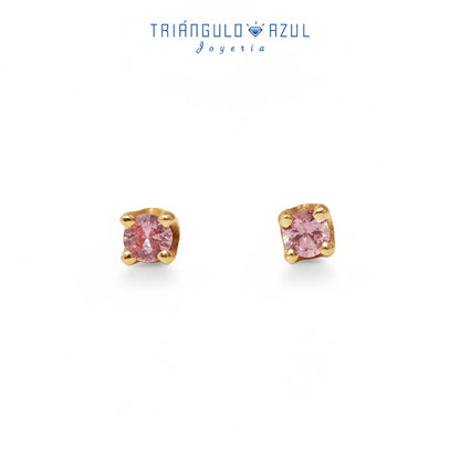 Broqueles de Bebé con Zafiros Rosa con 0.16 CTS Total en Oro Amarillo de 14K