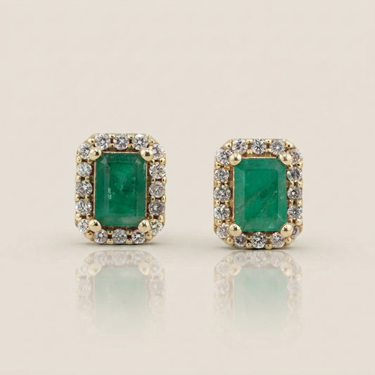 Aretes Andy con Esmeralda y Diamantes en Oro Amarillo de 14K